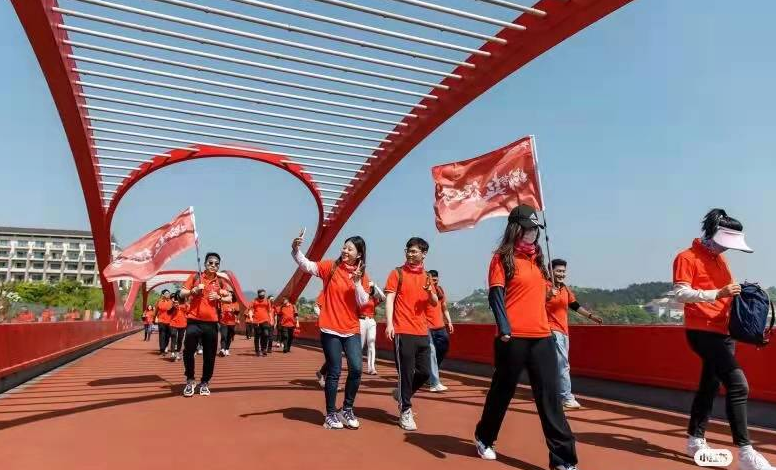 靈活工作制下的團建創新：遠程團建游戲與互動平臺興起